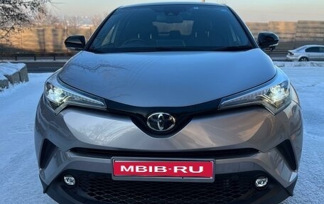 Toyota C-HR I рестайлинг, 2018 год, 2 297 000 рублей, 3 фотография