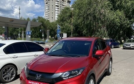 Honda Vezel, 2017 год, 2 150 000 рублей, 6 фотография