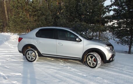 Renault Logan II, 2019 год, 1 350 000 рублей, 6 фотография