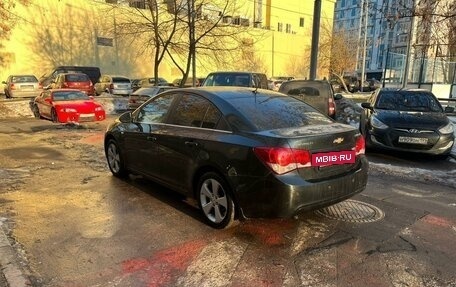 Chevrolet Cruze II, 2010 год, 750 000 рублей, 4 фотография