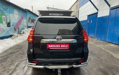 Toyota Land Cruiser Prado 150 рестайлинг 2, 2018 год, 5 150 000 рублей, 6 фотография