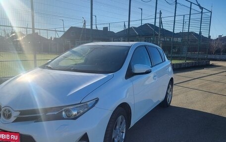 Toyota Auris II, 2013 год, 1 600 000 рублей, 10 фотография