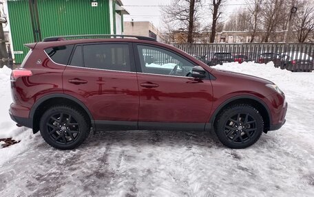 Toyota RAV4, 2018 год, 2 750 000 рублей, 8 фотография