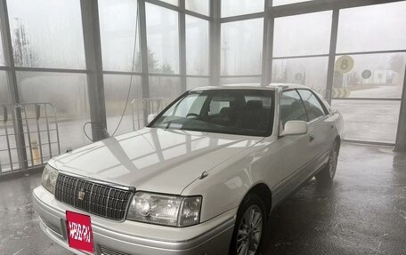 Toyota Crown, 1997 год, 890 000 рублей, 2 фотография