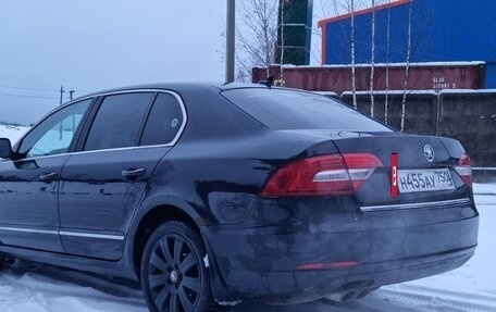 Skoda Superb III рестайлинг, 2013 год, 1 350 000 рублей, 10 фотография