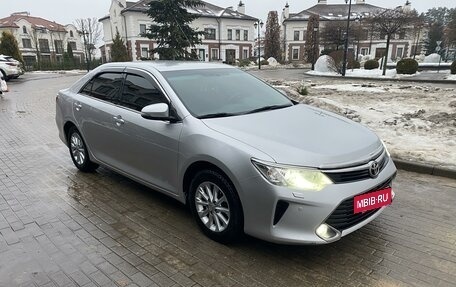 Toyota Camry, 2015 год, 2 350 000 рублей, 4 фотография