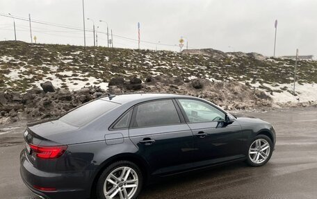 Audi A4, 2018 год, 3 190 000 рублей, 3 фотография