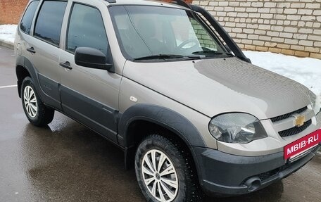 Chevrolet Niva I рестайлинг, 2019 год, 1 100 000 рублей, 2 фотография