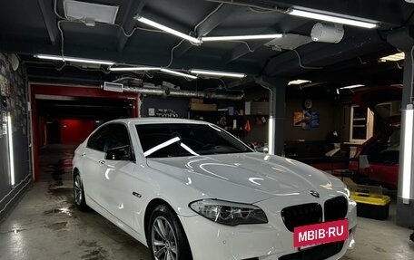 BMW 5 серия, 2012 год, 2 050 000 рублей, 2 фотография