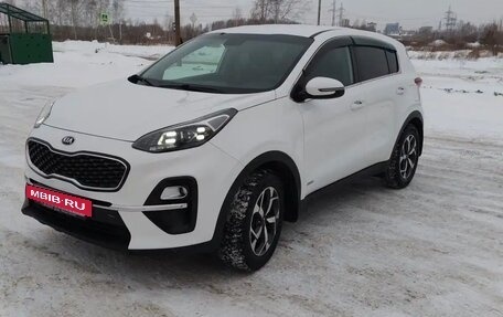 KIA Sportage IV рестайлинг, 2020 год, 2 625 000 рублей, 2 фотография