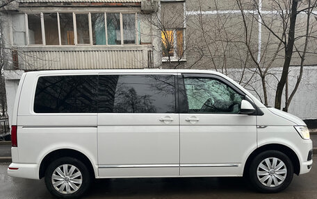 Volkswagen Caravelle T6 рестайлинг, 2018 год, 3 090 000 рублей, 3 фотография