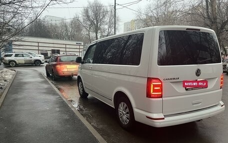 Volkswagen Caravelle T6 рестайлинг, 2018 год, 3 090 000 рублей, 7 фотография