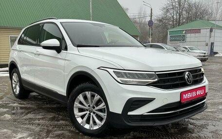 Volkswagen Tiguan II, 2021 год, 2 550 000 рублей, 1 фотография