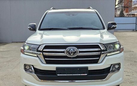 Toyota Land Cruiser 200, 2019 год, 8 480 000 рублей, 7 фотография