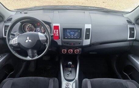 Mitsubishi Outlander III рестайлинг 3, 2011 год, 1 285 000 рублей, 10 фотография