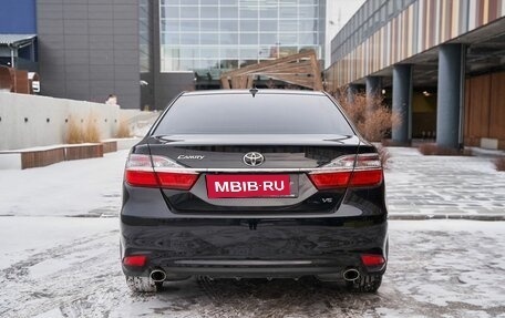 Toyota Camry, 2017 год, 2 599 000 рублей, 4 фотография