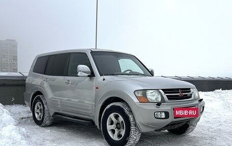 Mitsubishi Pajero III рестайлинг, 2001 год, 880 000 рублей, 3 фотография