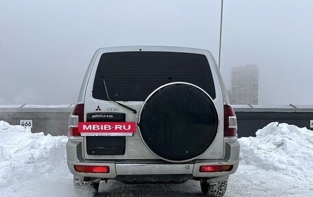 Mitsubishi Pajero III рестайлинг, 2001 год, 880 000 рублей, 5 фотография