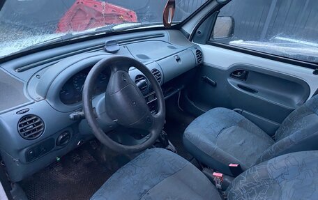 Renault Kangoo II рестайлинг, 1999 год, 99 000 рублей, 3 фотография