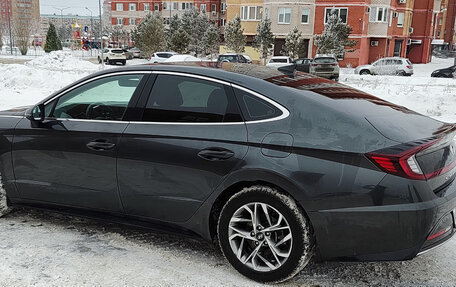 Hyundai Sonata VIII, 2021 год, 2 550 000 рублей, 2 фотография