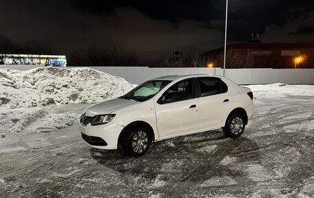 Renault Logan II, 2017 год, 500 000 рублей, 2 фотография