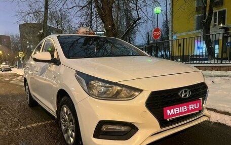 Hyundai Solaris II рестайлинг, 2019 год, 1 100 000 рублей, 4 фотография