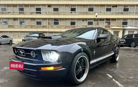 Ford Mustang VI рестайлинг, 2007 год, 2 290 000 рублей, 1 фотография