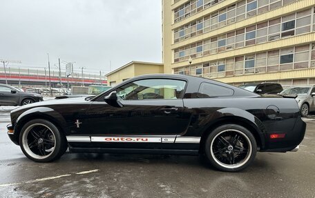 Ford Mustang VI рестайлинг, 2007 год, 2 290 000 рублей, 10 фотография