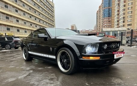 Ford Mustang VI рестайлинг, 2007 год, 2 290 000 рублей, 6 фотография