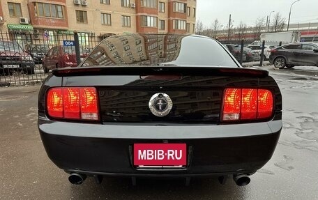 Ford Mustang VI рестайлинг, 2007 год, 2 290 000 рублей, 7 фотография