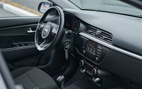 KIA Rio IV, 2019 год, 1 388 000 рублей, 7 фотография