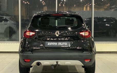 Renault Kaptur I рестайлинг, 2016 год, 11 фотография