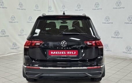 Volkswagen Tiguan II, 2021 год, 2 799 000 рублей, 6 фотография