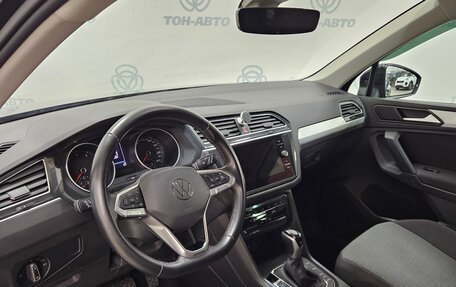 Volkswagen Tiguan II, 2021 год, 2 799 000 рублей, 11 фотография