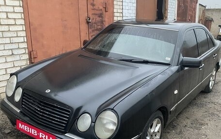 Mercedes-Benz E-Класс, 1997 год, 380 000 рублей, 2 фотография