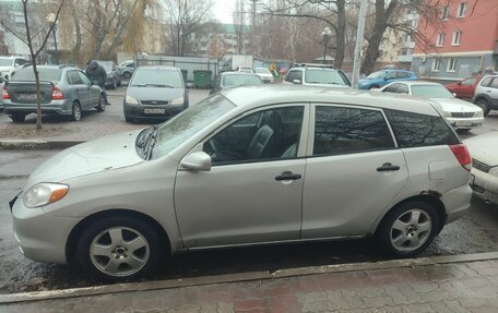 Toyota Matrix, 2003 год, 550 000 рублей, 3 фотография