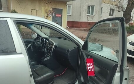 Toyota Matrix, 2003 год, 550 000 рублей, 9 фотография