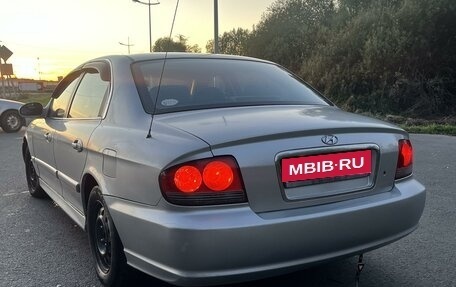 Hyundai Sonata IV рестайлинг, 2002 год, 350 000 рублей, 4 фотография