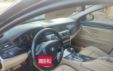 BMW 5 серия, 2010 год, 1 550 000 рублей, 2 фотография