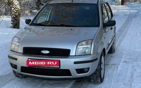 Ford Fusion I, 2005 год, 520 000 рублей, 2 фотография