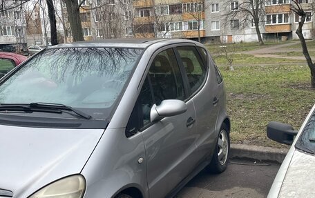 Mercedes-Benz A-Класс, 2000 год, 250 000 рублей, 3 фотография