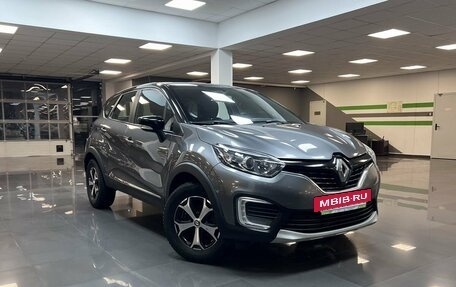 Renault Kaptur I рестайлинг, 2018 год, 1 675 000 рублей, 5 фотография