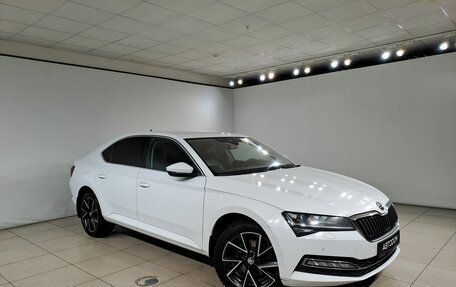 Skoda Superb III рестайлинг, 2020 год, 2 657 000 рублей, 3 фотография