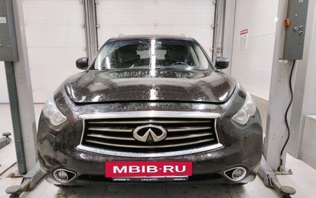 Infiniti FX II, 2011 год, 1 729 000 рублей, 2 фотография