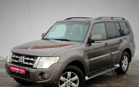 Mitsubishi Pajero IV, 2011 год, 2 010 000 рублей, 1 фотография