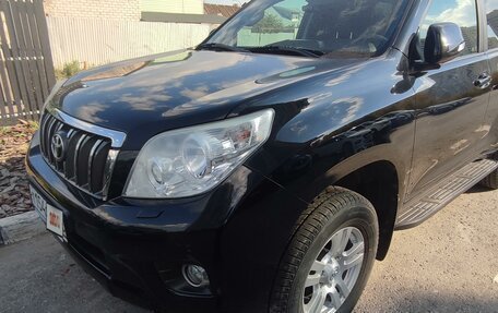 Toyota Land Cruiser Prado 150 рестайлинг 2, 2013 год, 4 300 000 рублей, 23 фотография