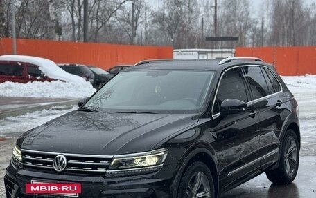 Volkswagen Tiguan II, 2018 год, 3 750 000 рублей, 3 фотография