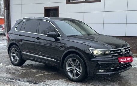 Volkswagen Tiguan II, 2018 год, 3 750 000 рублей, 4 фотография