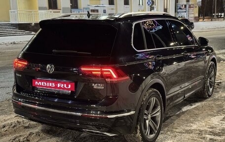 Volkswagen Tiguan II, 2018 год, 3 750 000 рублей, 21 фотография