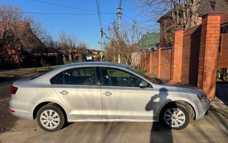 Volkswagen Jetta VI, 2013 год, 795 000 рублей, 2 фотография